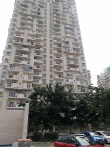 1550 sq ft 3 BHK 3T North facing Apartment for sale at Rs 1.75 crore in Mahagun Moderne in Sector 78, Noida
