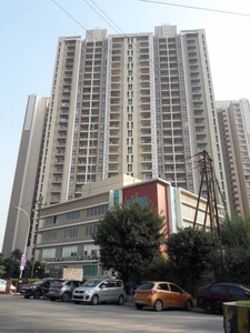 1620 sq ft 3 BHK 2T Apartment for sale at Rs 2.40 crore in County County in Sector 121, Noida