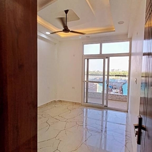 1670 sq ft 4 BHK 2T SouthEast facing Apartment for sale at Rs 61.75 lacs in Siwas Green Avenue in Sector 73, Noida