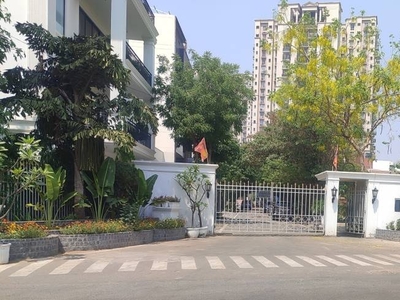 2727 sq ft East facing Plot for sale at Rs 8.79 crore in DLF Phase 4 in Sector 27, Gurgaon