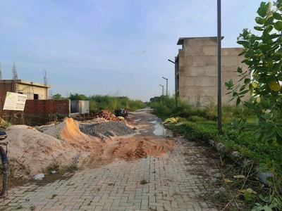 945 sq ft NorthEast facing Plot for sale at Rs 89.00 lacs in Gaursons Gaursons 7th Park View Gaur Yamuna City in Sector 19 Yamuna Expressway, Noida