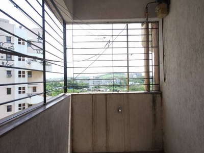 950 sq ft 2 BHK 2T Apartment for rent in Magarpatta Jasminium at Hadapsar, Pune by Agent pooja
