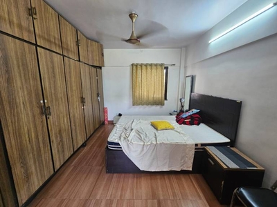 1000 sq ft 3 BHK 2T Apartment for rent in VRA Geesee Apartment at Santacruz East, Mumbai by Agent Shyam M Estate Agents