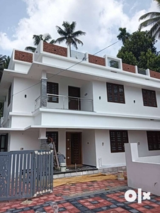 4 BHK House with 1670sq, Kolazhy- Thrissur