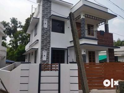 Aluva Thattampady 4 Cent 3 Bhk Attached 1500 Sgf. New House