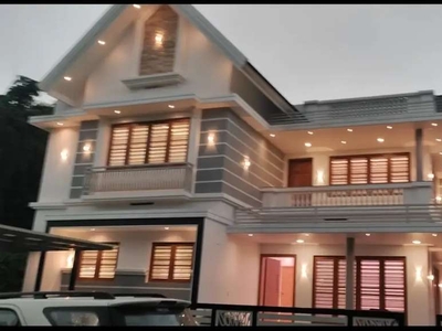 Angamaly mookkannoor 12.5 cent 4200 sqft 5 bhk posh house for sale