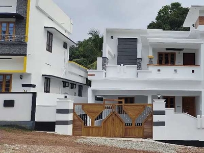 Kollam Chathannoor Seematy Edanadu 6.50 Cent 2400 sqrf house