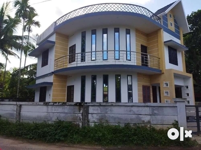 Paravoor Thattampady 4 Cent 4 Bhk Attached 1750 Sgf. New House