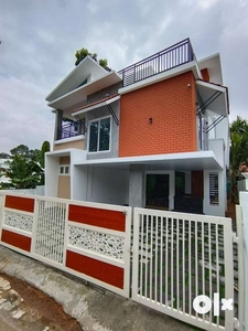 Pukkatupadi, malayidamthuruth, 4 bed new house,92 lakhs nego