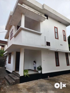 Pullaloor 4 Cent 4 Bed House