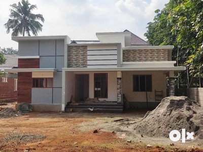 Silver spring Villas-Perumbavoor Pulluvazhy, 7.75 cent, 1500 sqft.