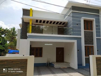 Thrissur Mannuthy 6 cent 4 bhk New grand villa