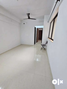 1 BHK available for rent on heavy deposit