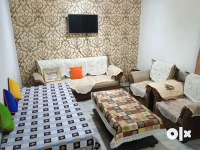 2 bhk furnished floor for rent near metro station