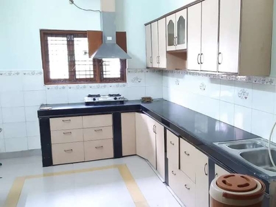 2bhk partposhan for rent in good condition fully furnished