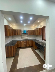 3bhk newly built luxury flat - only 1 independent room available