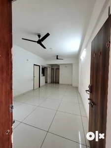 3bhk semi-furnished apartment for rent