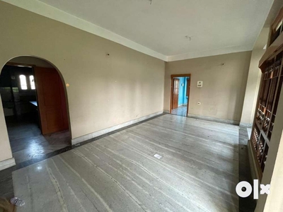 3bhk with big size living room right next to main road.