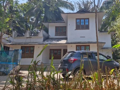 5 BHK HOUSE FOR RENT IN Pathiripala