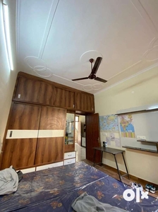 A FULLY FURNISHED FULLY INDEPENDENT 2bhk flat