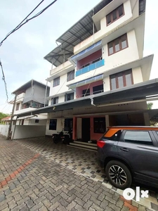 Bachelor's are allowed 3 bed appartment in aluva near paravur junction
