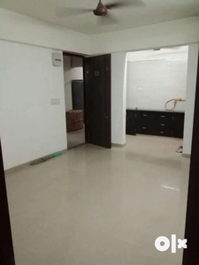 Flat for rent . 9th flor. Semi furnished