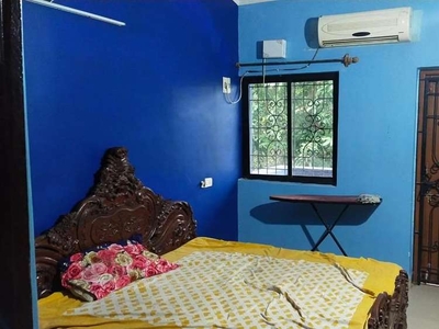 Furnished flat with all necessary amenities very close to area