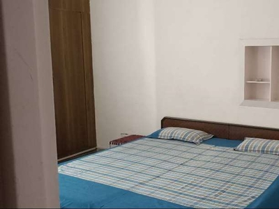 Independent 1 BHK Room for rent in Sec-45A(For Working Men & Women)