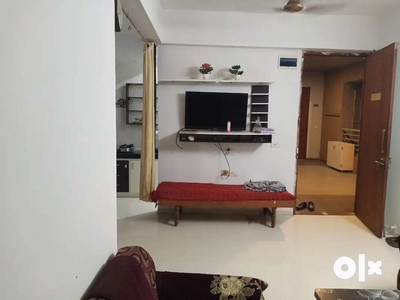 Prime location Road Touch 2BHK Fully Furnished Flat