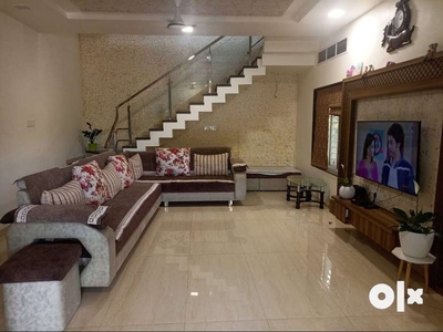 3 BHK, 2 LEAVING ROOM SPACIOUS BUNGLOW FOR GUEST HOUSE