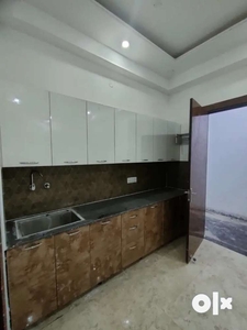 Fully furnished 1bhk with lift & free car parking in gated society