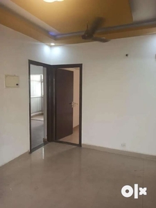 Ground floor 3bhk ready to move semi furnish with home loan in gated