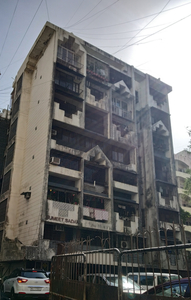 Reputed Builder Summet Sadan in Mahim, Mumbai