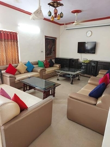 4 BHK Flat for rent in Shalimar Bagh, New Delhi - 1500 Sqft