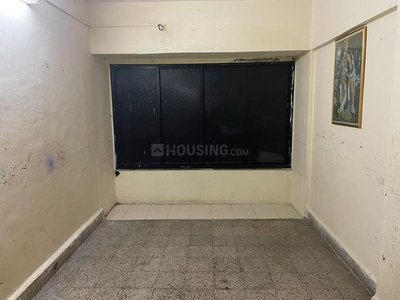 1 RK Flat for rent in Kandivali East, Mumbai - 350 Sqft