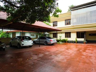 Villa Aluva For Sale India