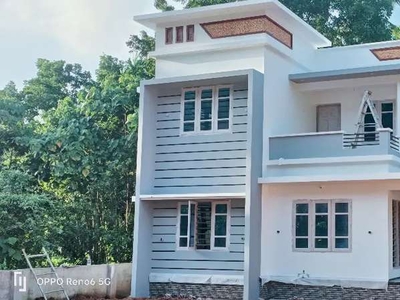 1400 SGFT 3 BHK ATTACHED NEW HOUSE NEAR THURUTHIPLY