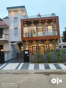 200Gaj 5BHK House In Front location Sec125 Sunny Enclave Kharar Mohali