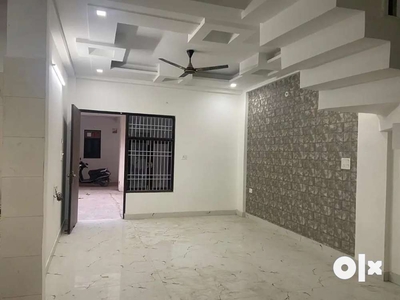 3bhk sami furnished villa for Noida Extension
