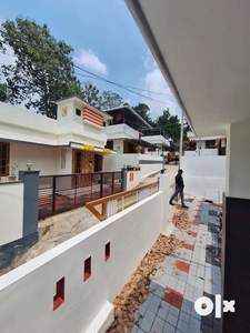 4 cent 960 sqft 3 bhk