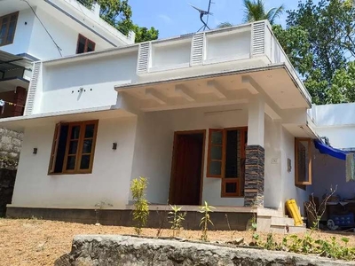 5 Cent land with 2 Bedroom house near Kottamury, Vallanchira