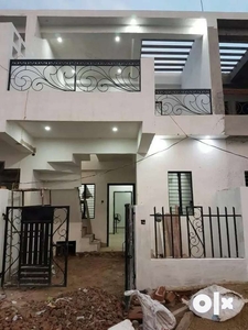 928 sqfit house available price 21.99 lakh