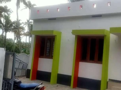 For Rent Edavanakad 2bhk 2bath attached Indipendent House Very good