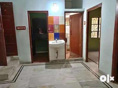 GD condition 2ROOM Private House Available for rent Dum Dum Metro loca