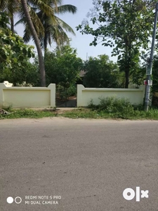 House and land empty land near Nallampalli bus stop