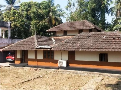 Palakkad Village Traditional House & Plot