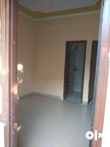 Selling 2 bhk @ 48 lacs g.f. near metro station and 40 feet road