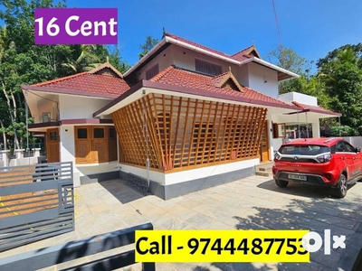 16 Cent , New Luxury House For Sale , Pala Town