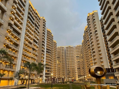 2 Bedroom Apartment / Flat for sale in Elite Golf Greens, Sector 79, Noida