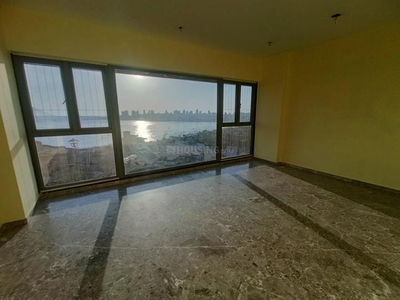 2 BHK Flat for rent in Mahim, Mumbai - 1050 Sqft
